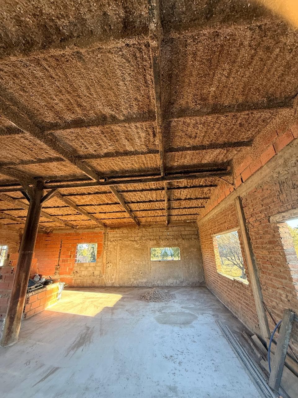 Techo con celulosa proyectada en casa particular de Bahía Blanca, vista general